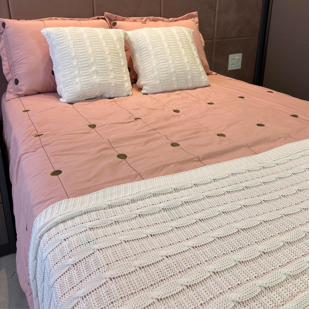 Kit Manta Peseira de Tricot + Capas de Almofada para Cama e Sofá Cama Casal Queen Decoração FIRENZE
