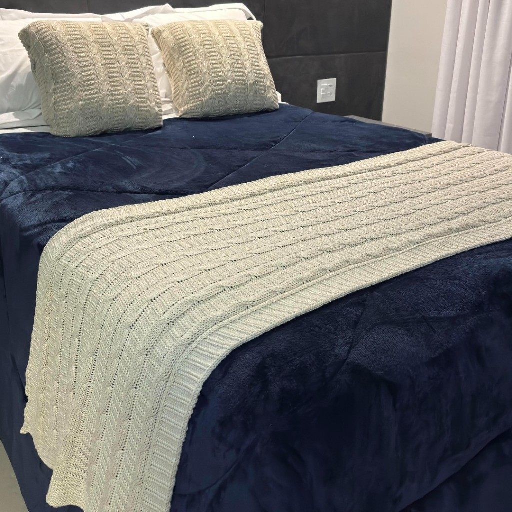 Kit Manta Peseira de Tricot + Capas de Almofada para Cama e Sofá Cama Casal Queen Decoração FIRENZE