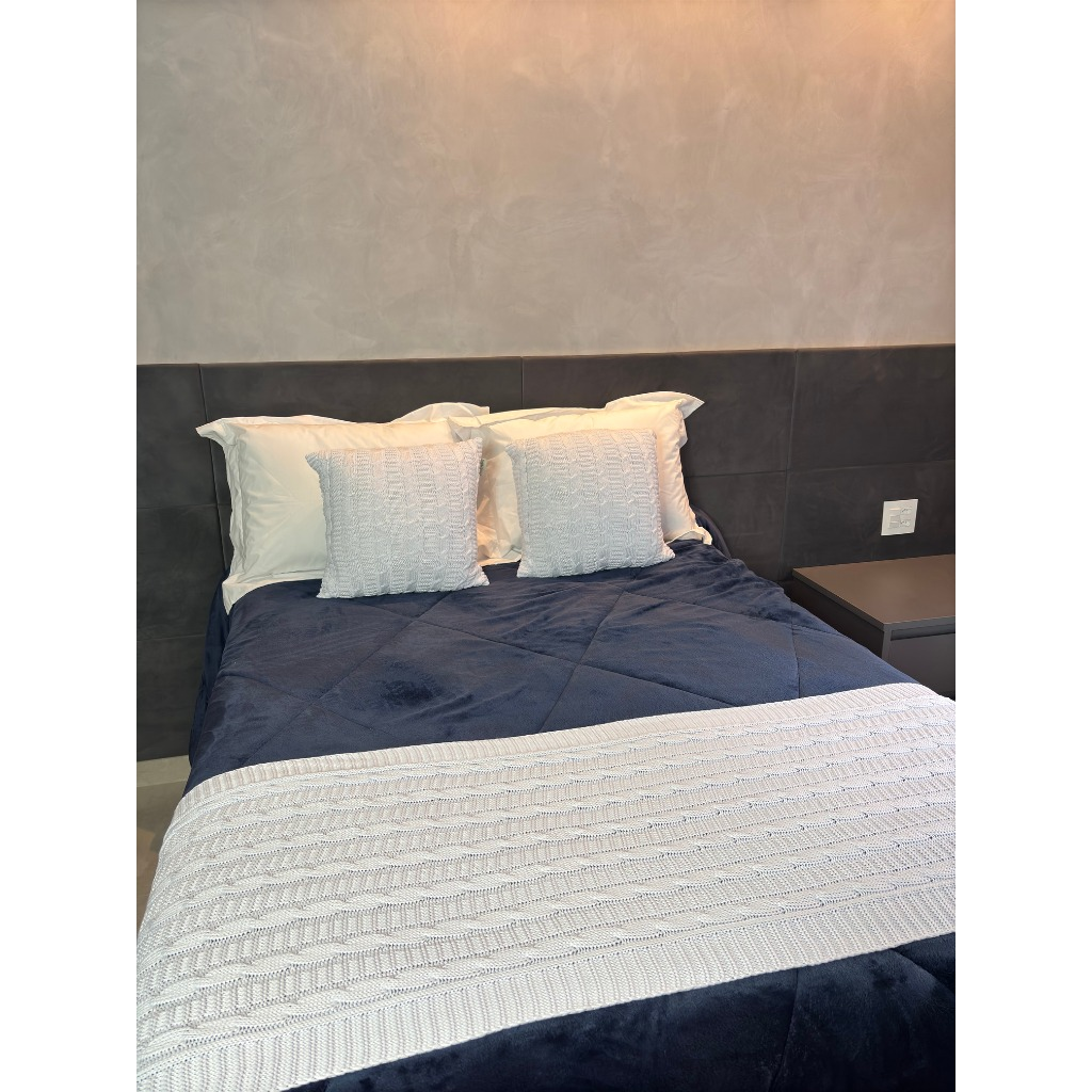 Kit Manta Peseira de Tricot + Capas de Almofada para Cama e Sofá Cama Casal Queen Decoração FIRENZE